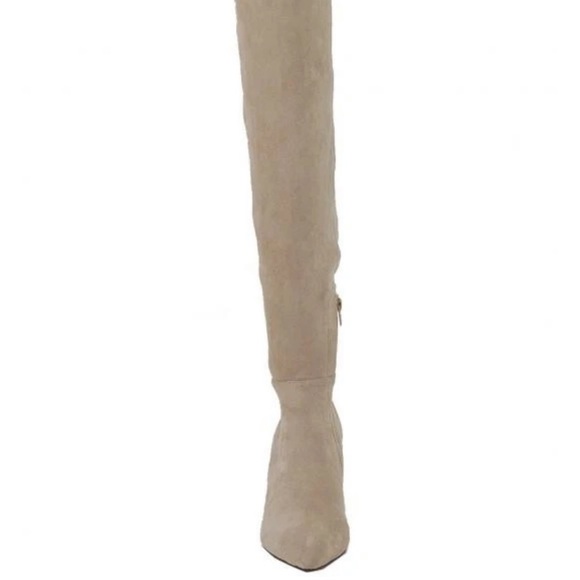 Over the knee boots - Picture 2 of 3